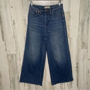 Madewell High Rise Wide Leg Crop Raw Hem Jeans size 26‎ -Medium Stone Wash Denim